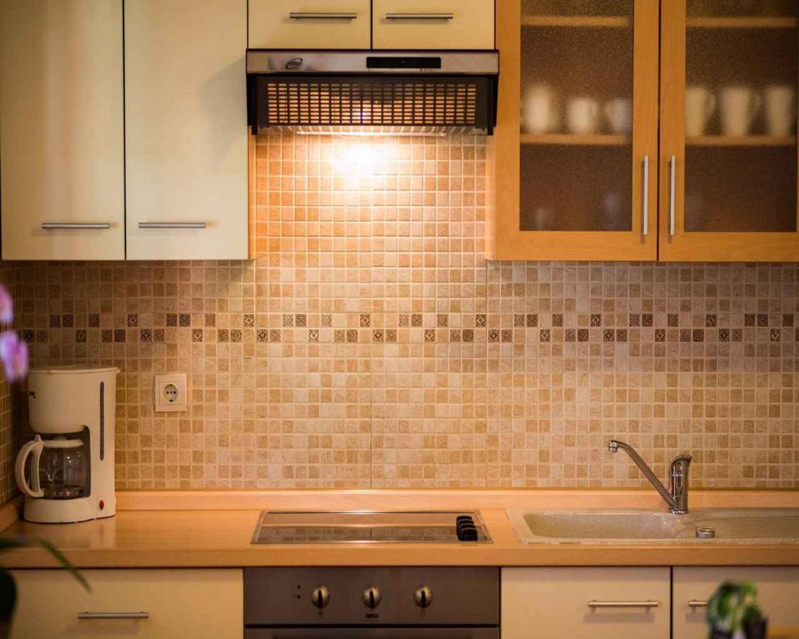 Apartments In Vrbnik/Insel Krk 13597 외부 사진